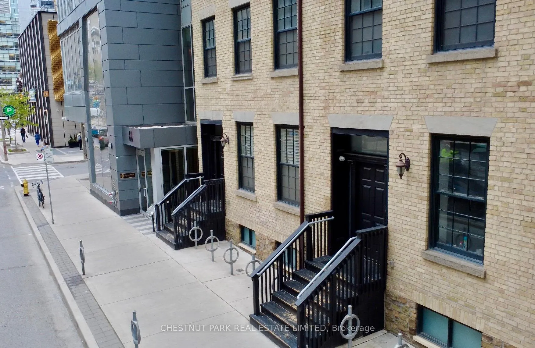 Front of Unit TH 2, 68 Shuter Street