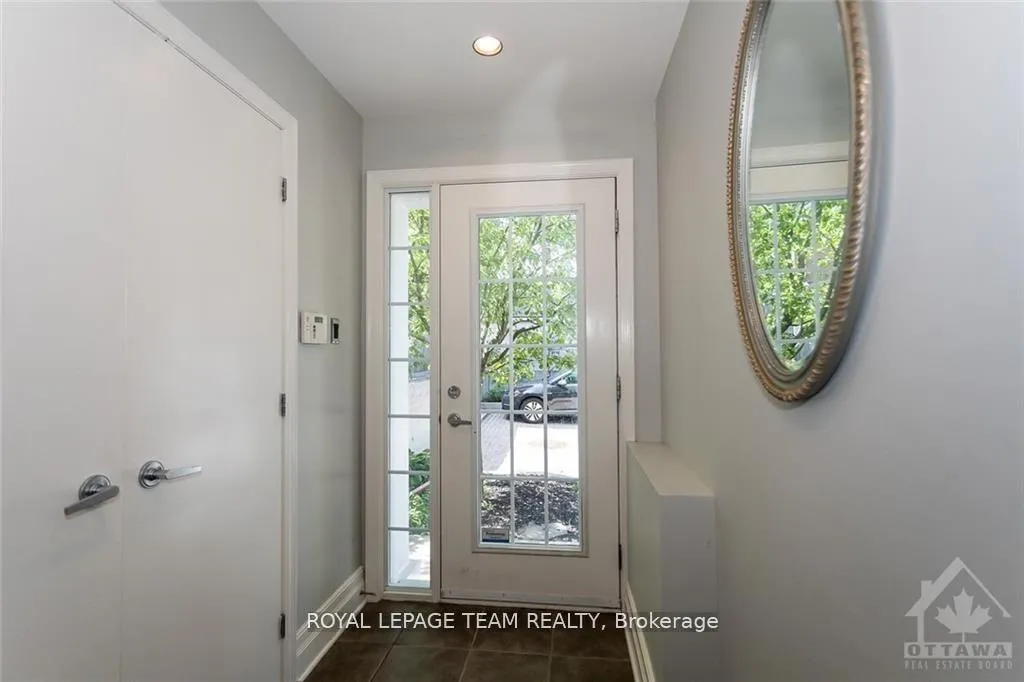 Photo 3 of 100 Applegate Private, Ottawa, West Centre Town — HOMEH