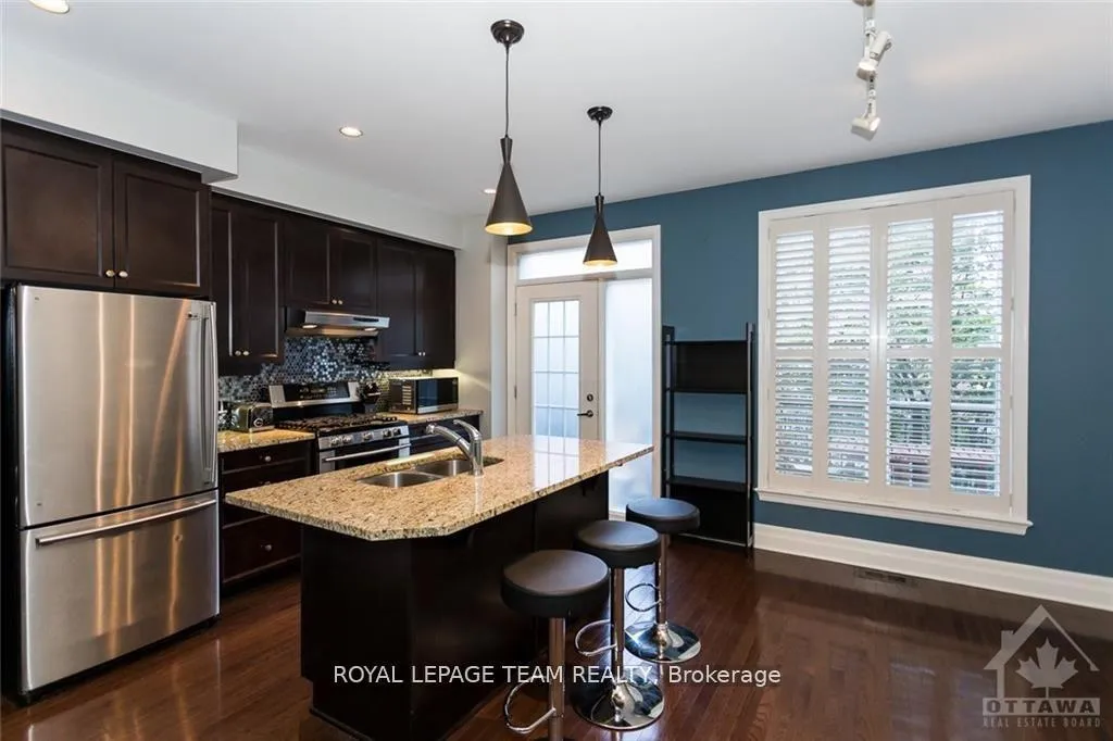 Photo 17 of 100 Applegate Private, Ottawa, West Centre Town — HOMEH