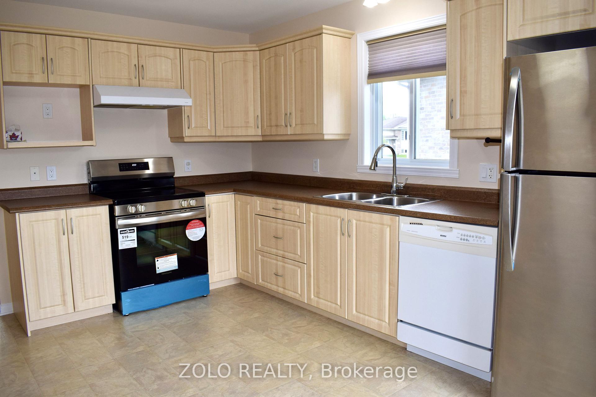 Photo 9 of 329 Ellen Avenue, Cornwall — HOMEH