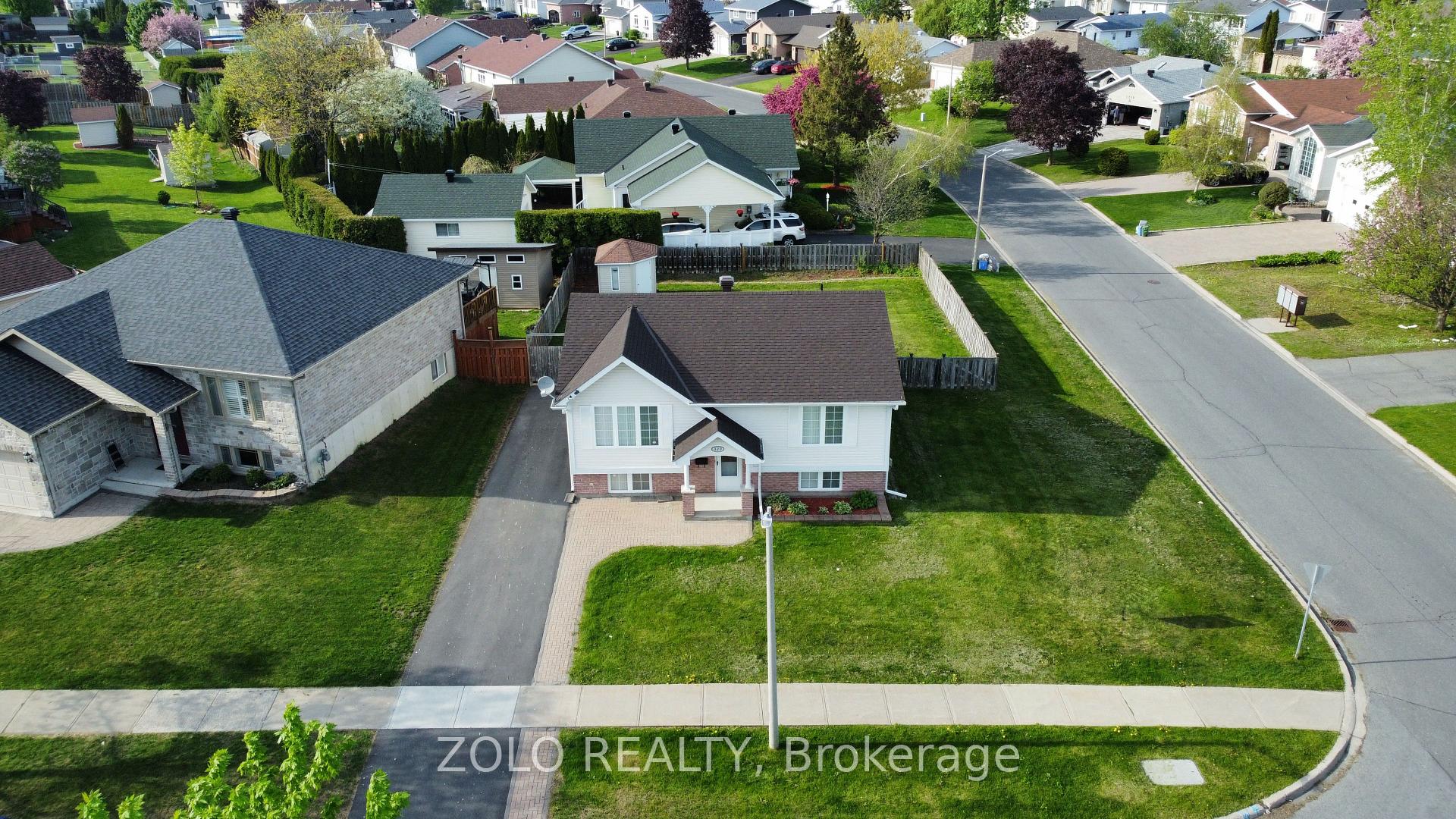 Photo 24 of 329 Ellen Avenue, Cornwall — HOMEH