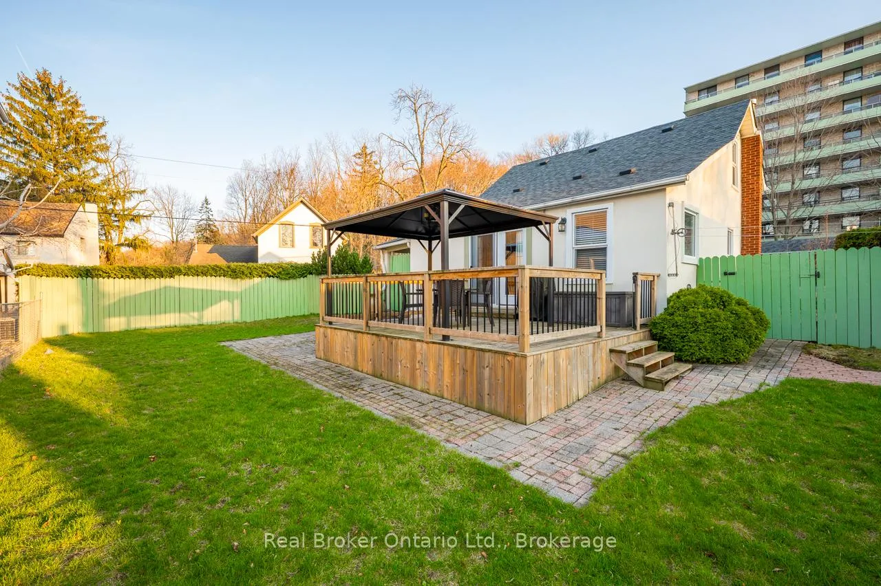 Photo 22 of 15 Maple Avenue, Hamilton, Stoney Creek — HOMEH