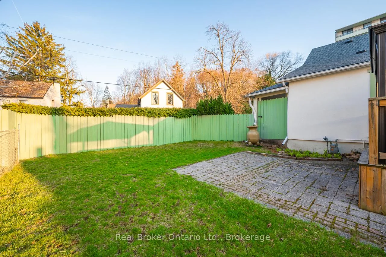 Photo 23 of 15 Maple Avenue, Hamilton, Stoney Creek — HOMEH