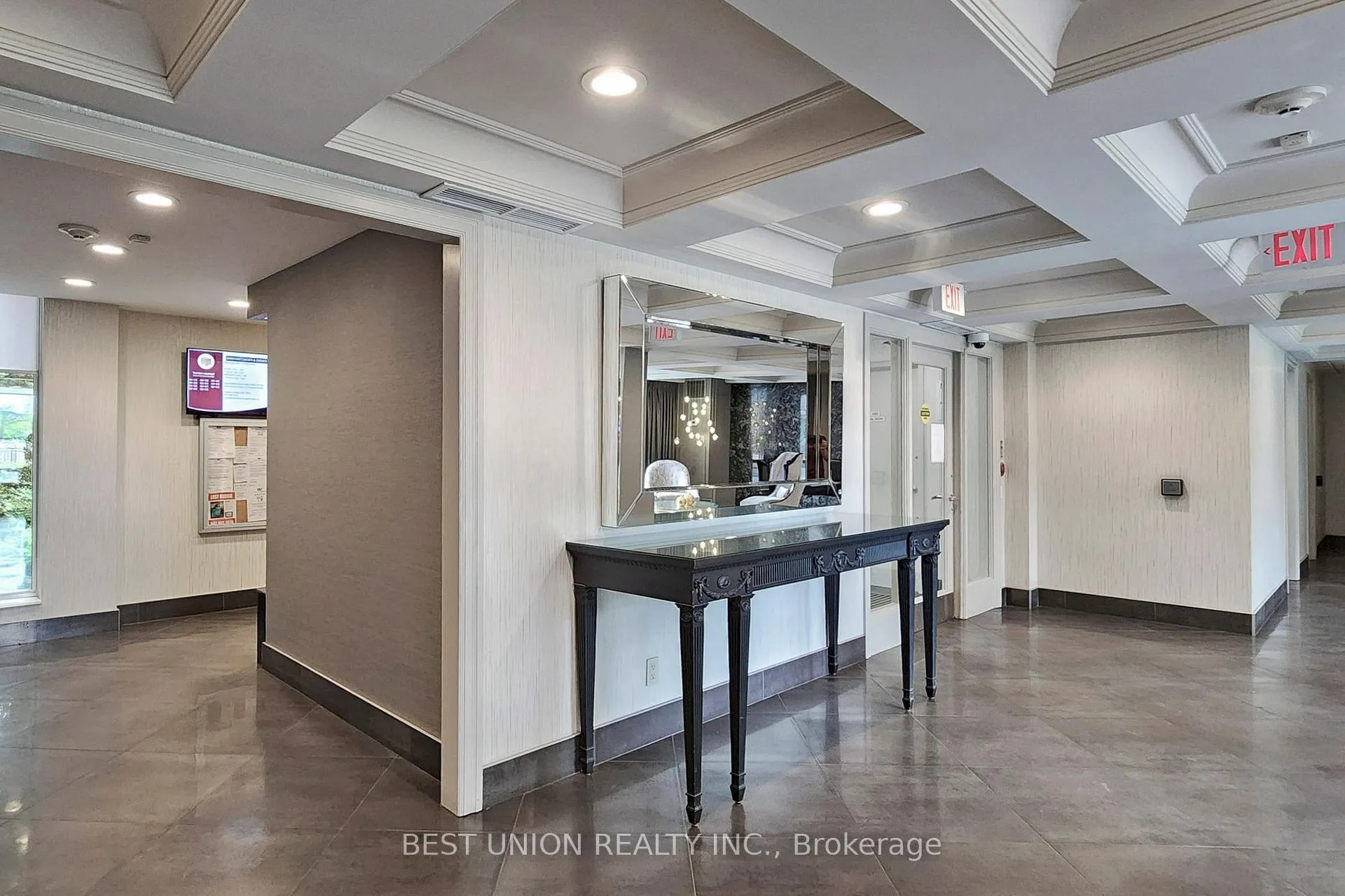 Photo 3 of Unit 512, 485 Rosewell Avenue, Toronto, Lawrence Park South — HOMEH