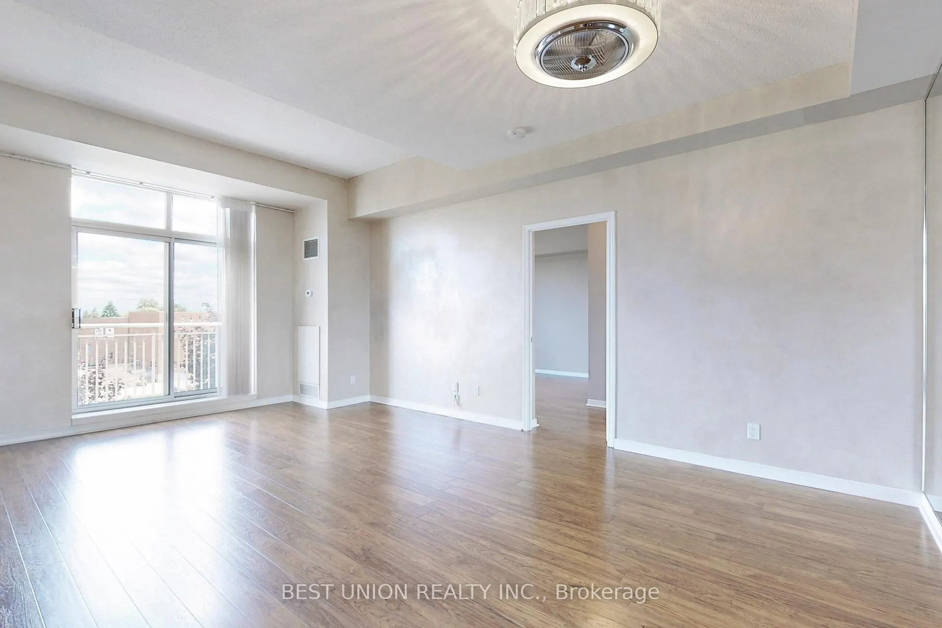 Photo 10 of Unit 512, 485 Rosewell Avenue, Toronto, Lawrence Park South — HOMEH
