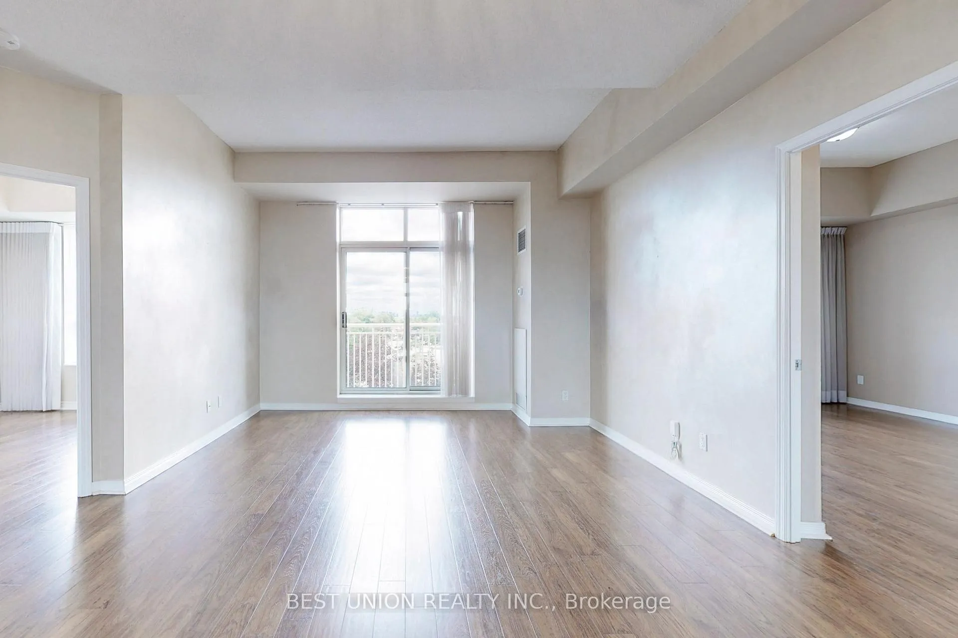 Photo 11 of Unit 512, 485 Rosewell Avenue, Toronto, Lawrence Park South — HOMEH