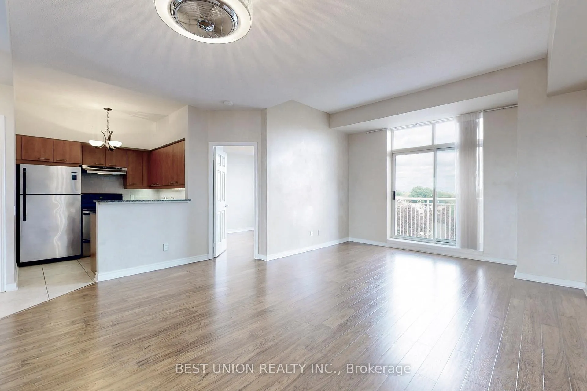 Photo 12 of Unit 512, 485 Rosewell Avenue, Toronto, Lawrence Park South — HOMEH