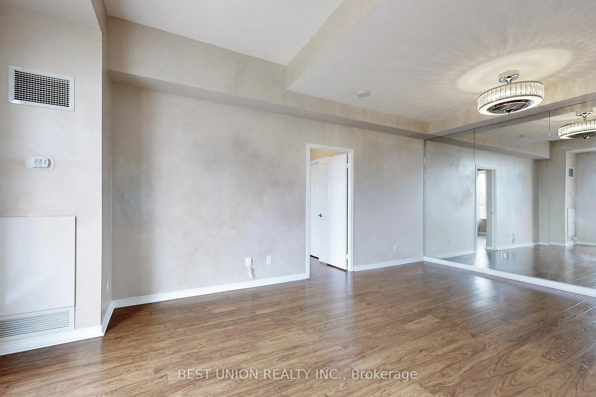 Photo 16 of Unit 512, 485 Rosewell Avenue, Toronto, Lawrence Park South — HOMEH