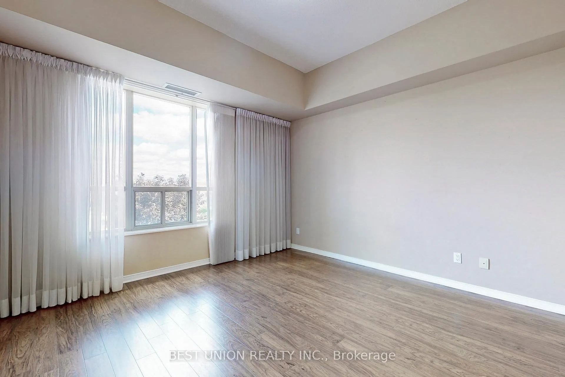 Photo 17 of Unit 512, 485 Rosewell Avenue, Toronto, Lawrence Park South — HOMEH