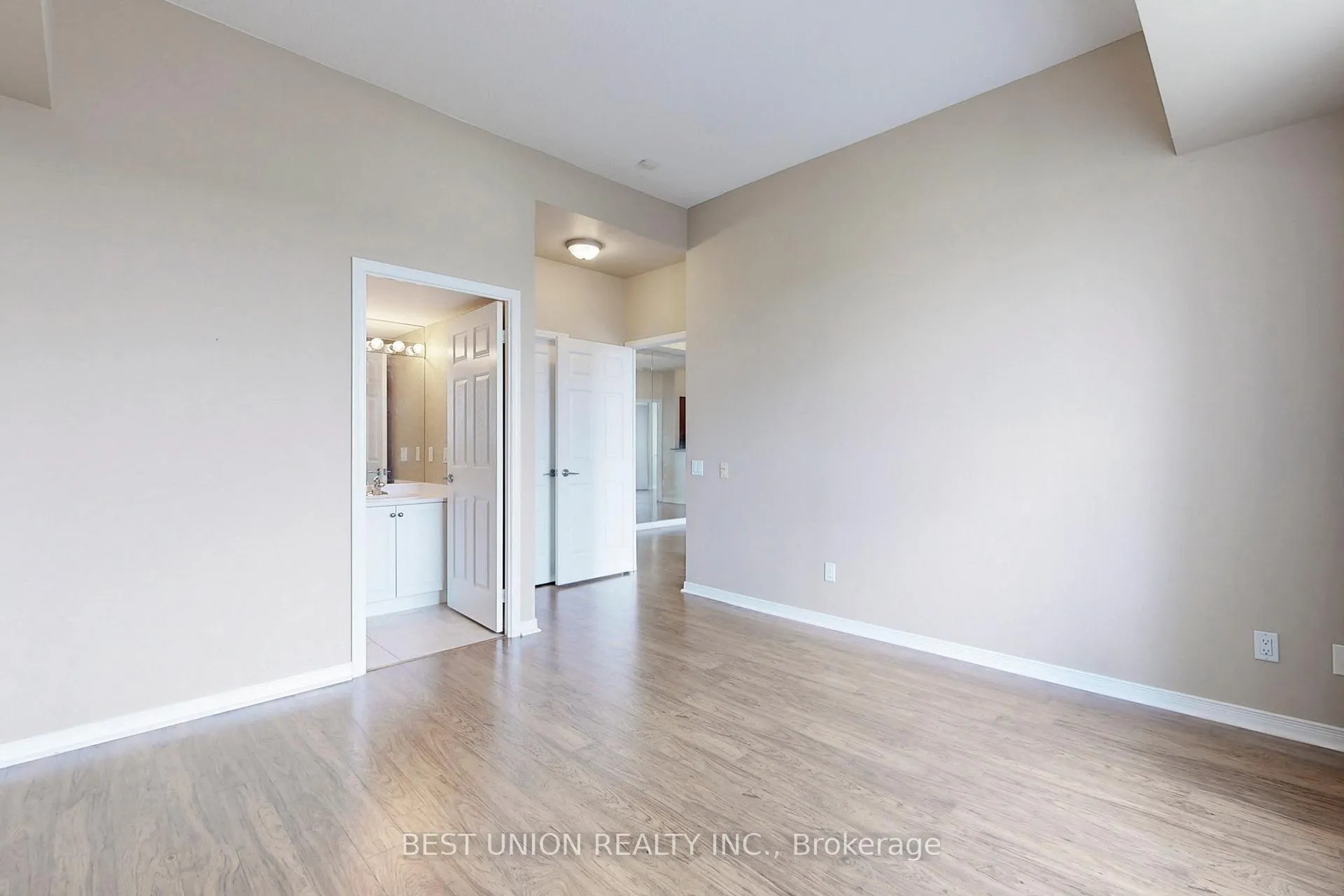 Photo 18 of Unit 512, 485 Rosewell Avenue, Toronto, Lawrence Park South — HOMEH