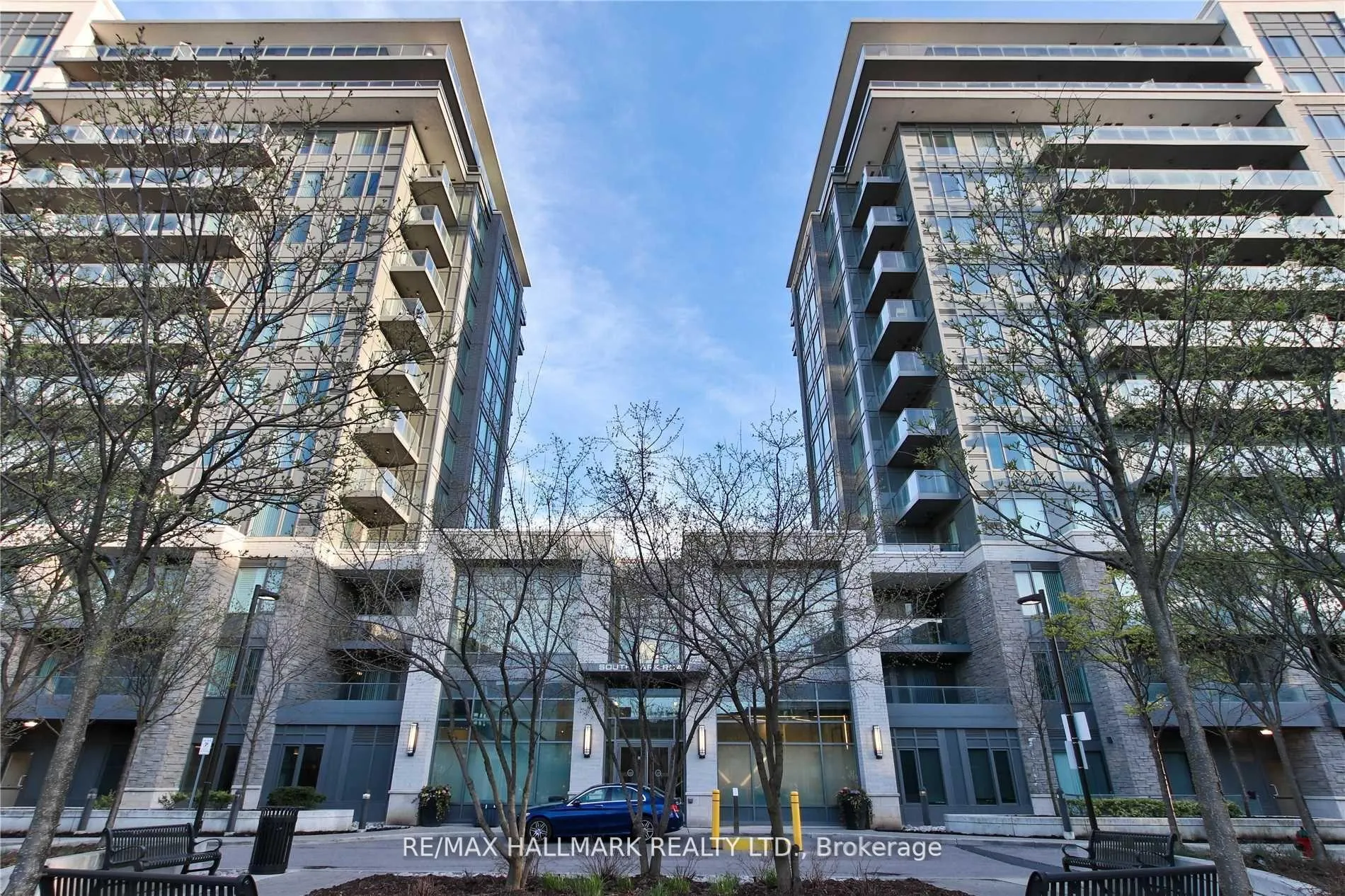 Front of Unit 221, 277 South Park Road