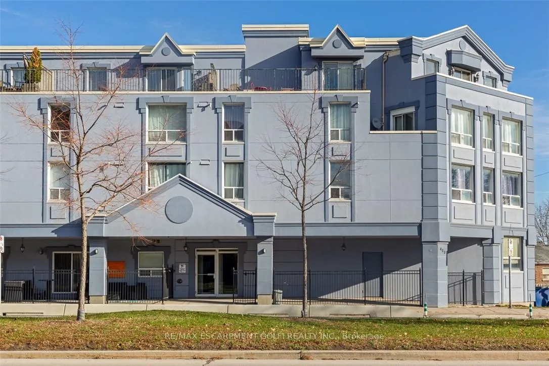 Photo 2 of Unit 302, 400 York Boulevard, Hamilton, Strathcona — HOMEH