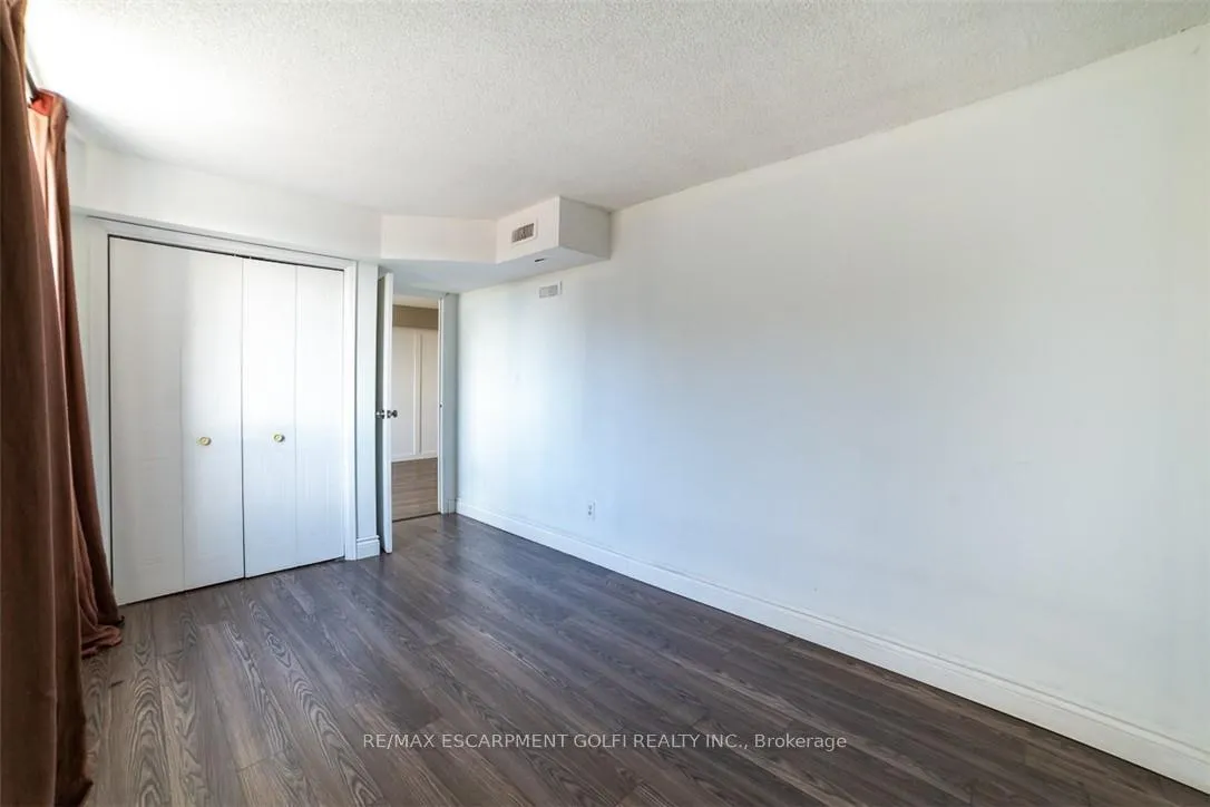 Photo 19 of Unit 302, 400 York Boulevard, Hamilton, Strathcona — HOMEH