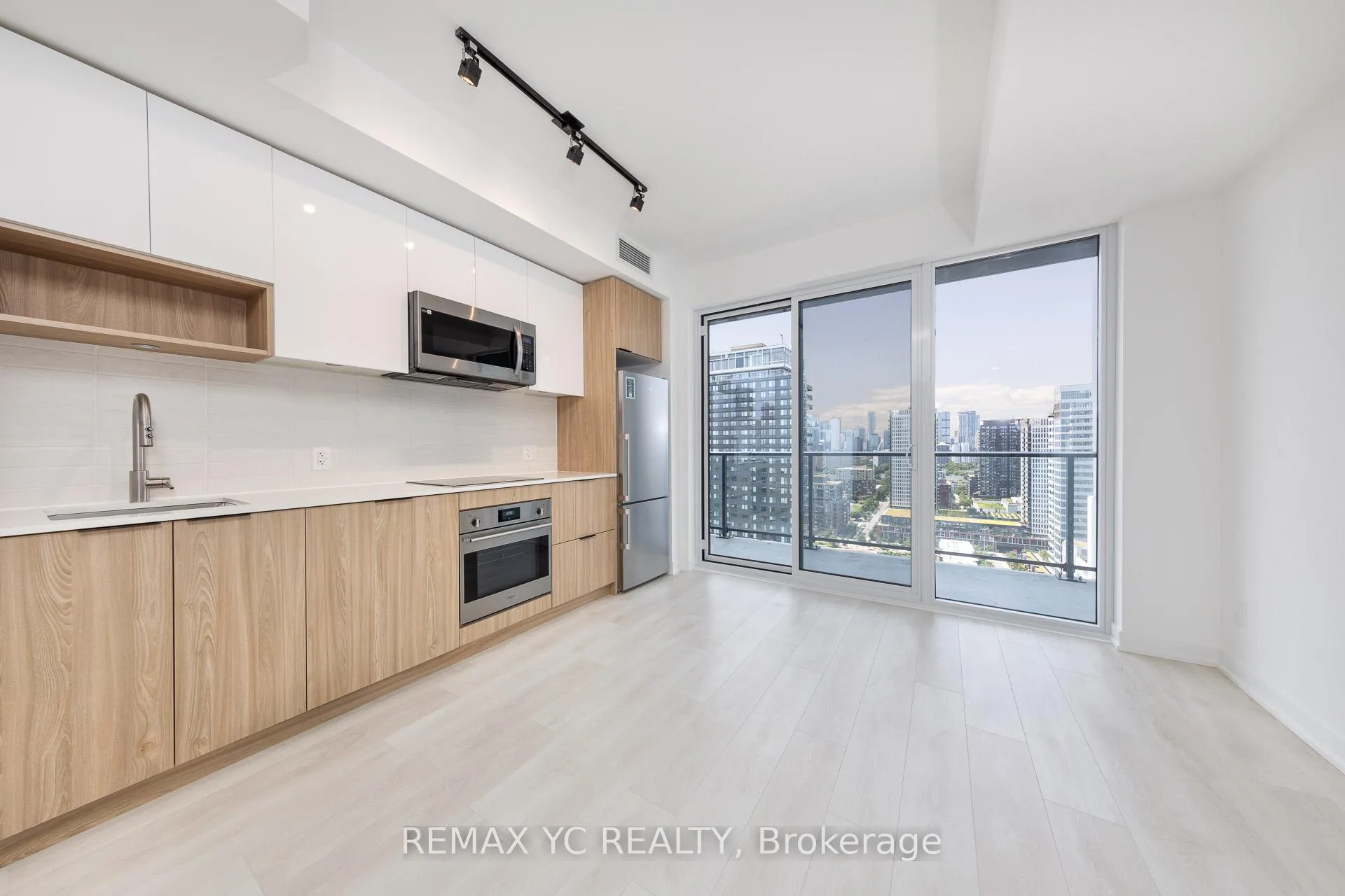 Photo 13 of Unit 2207, 5 Defries Street, Toronto, Regent Park — HOMEH