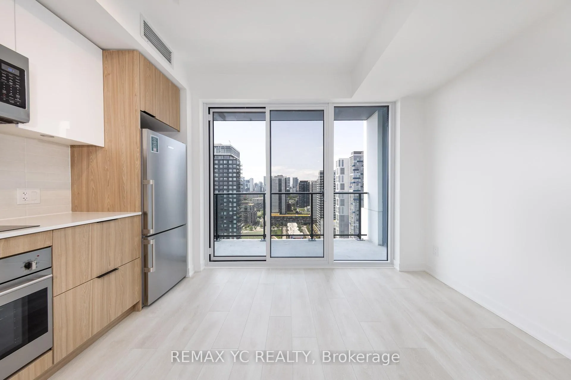 Photo 17 of Unit 2207, 5 Defries Street, Toronto, Regent Park — HOMEH