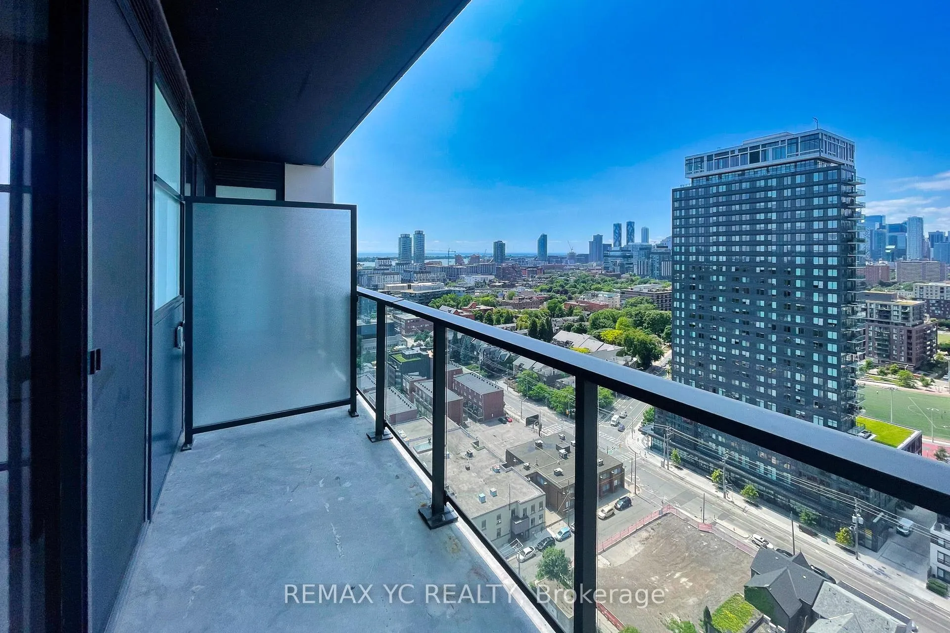 Photo 18 of Unit 2207, 5 Defries Street, Toronto, Regent Park — HOMEH
