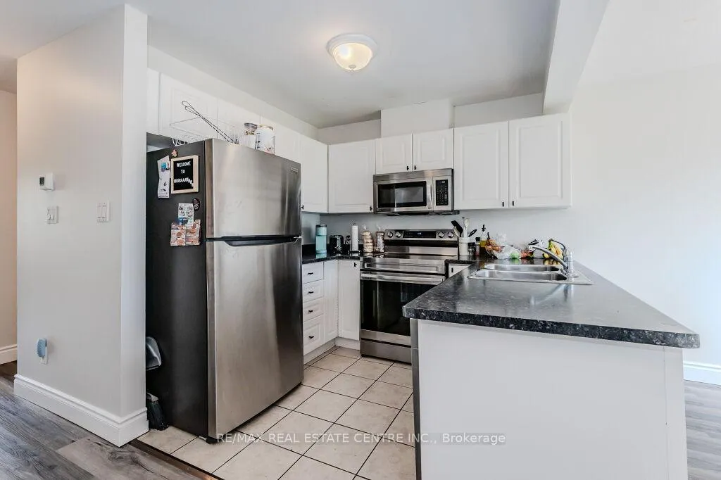 Photo 9 of Unit 7, 601 Columbia Forest Boulevard, Waterloo — HOMEH