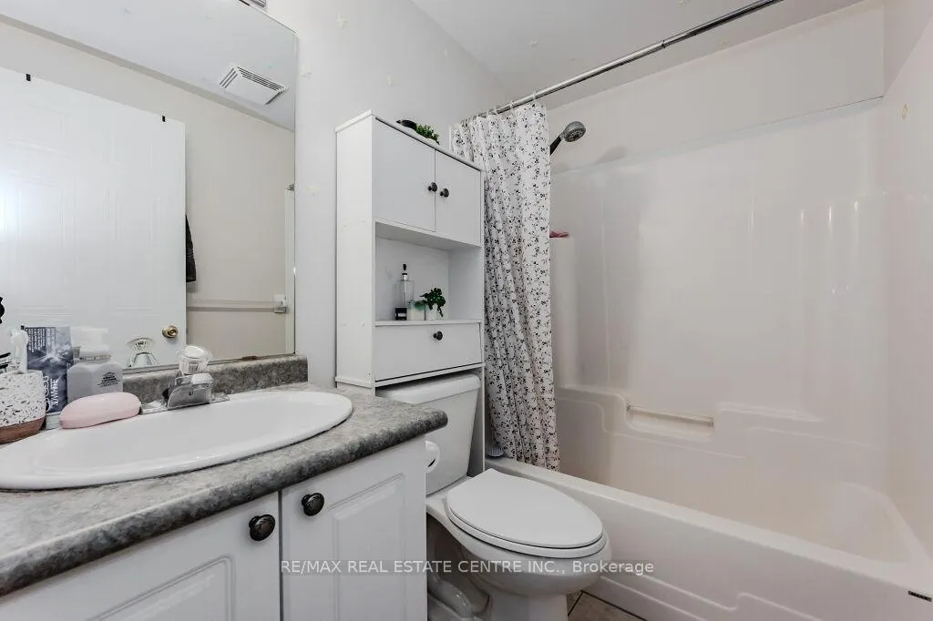 Photo 16 of Unit 7, 601 Columbia Forest Boulevard, Waterloo — HOMEH