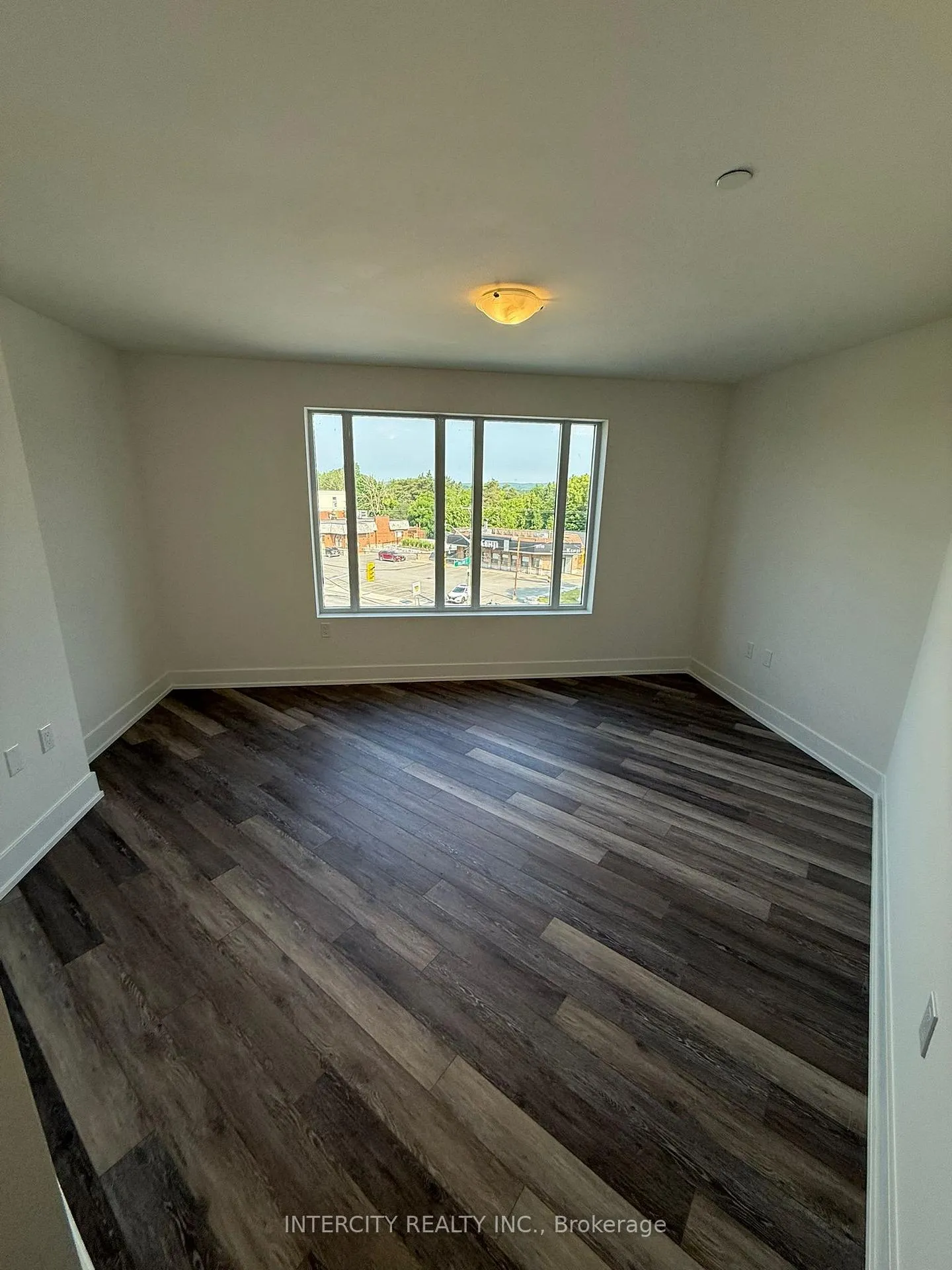 Photo 29 of Unit 422, 2075 King Road, King, King City — HOMEH