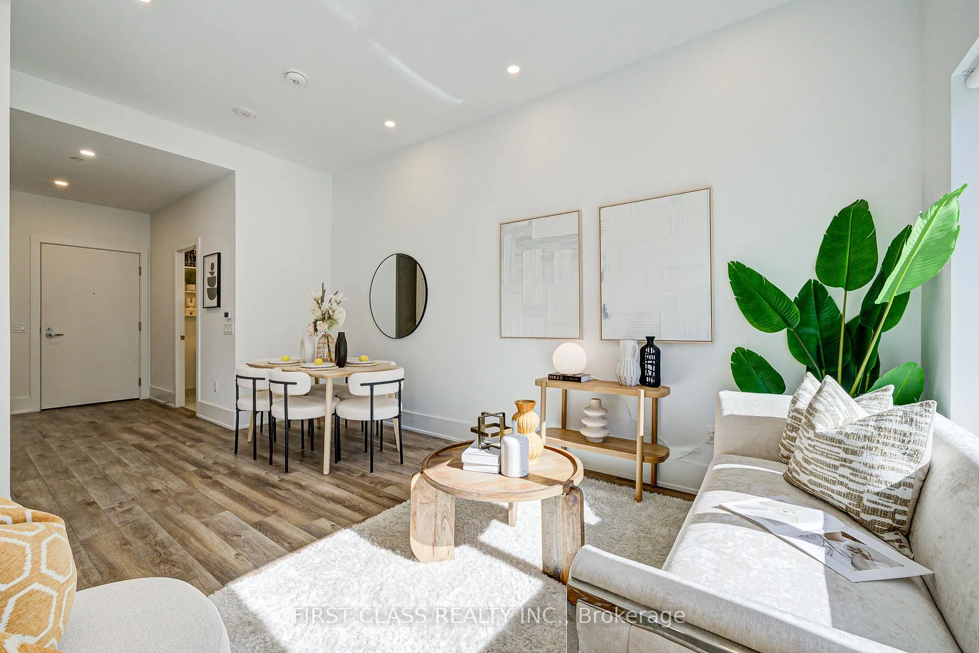 Photo 6 of Unit 123W, 8 Cedarland Drive, Markham, Unionville — HOMEH