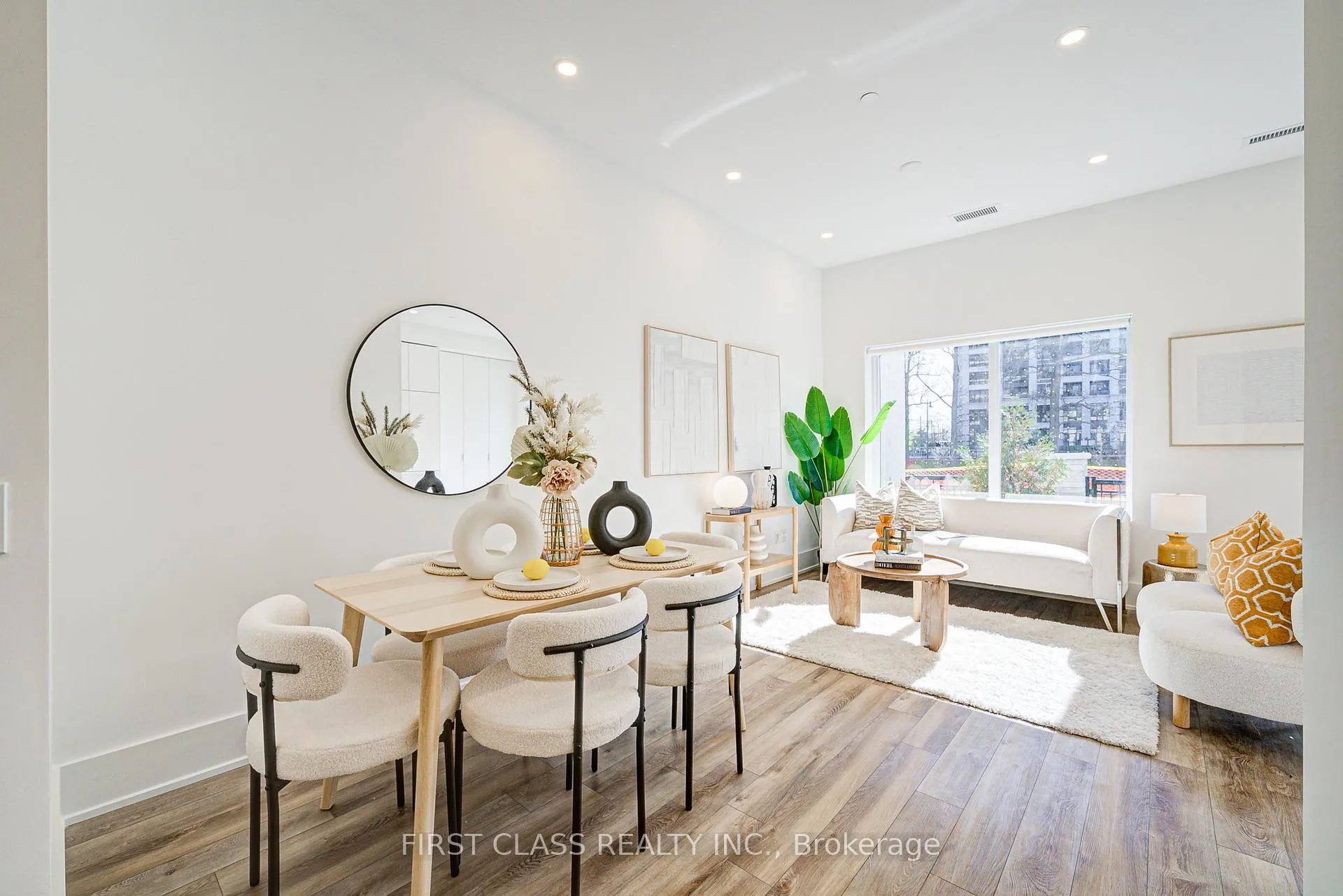 Photo 11 of Unit 123W, 8 Cedarland Drive, Markham, Unionville — HOMEH