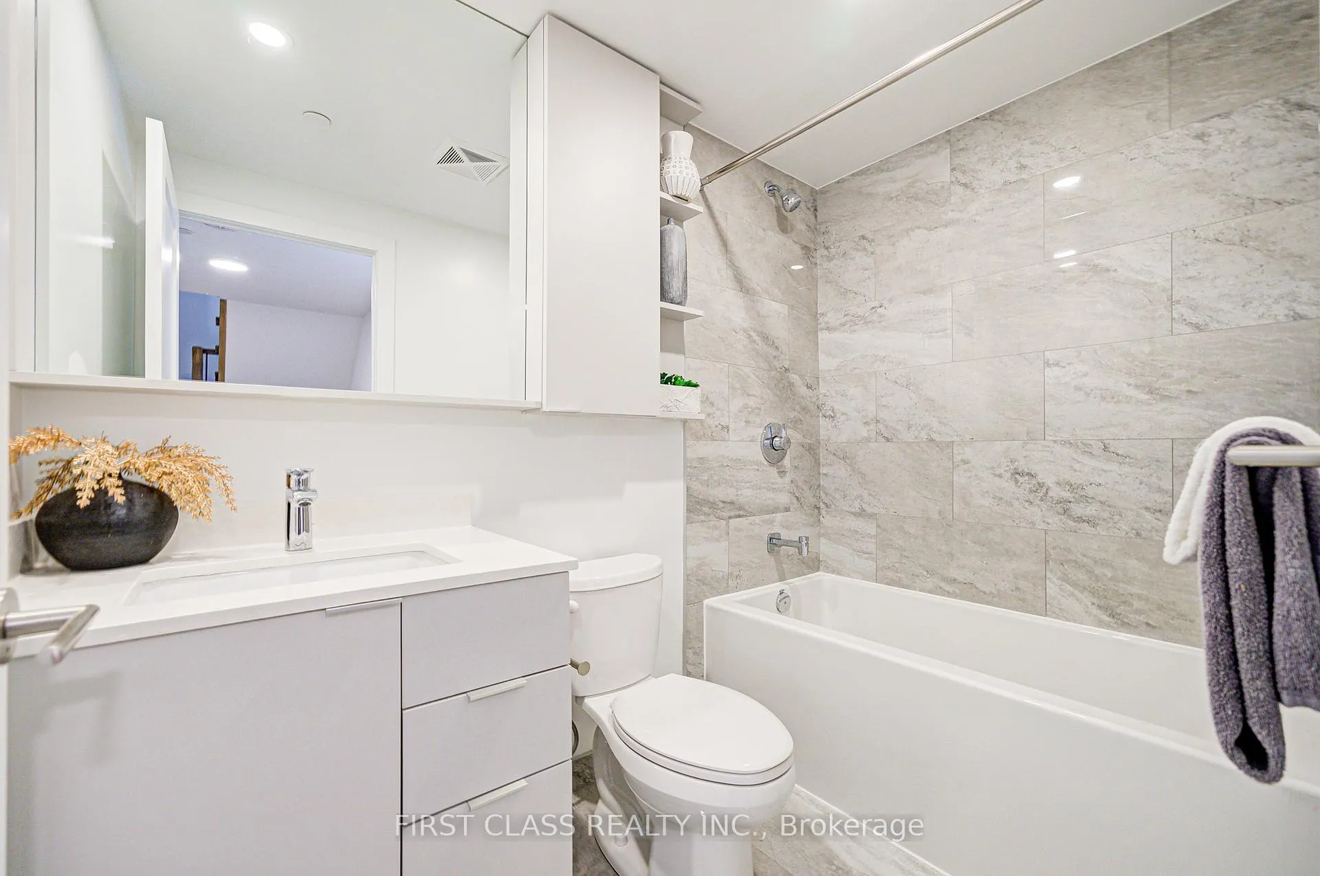 Photo 25 of Unit 123W, 8 Cedarland Drive, Markham, Unionville — HOMEH