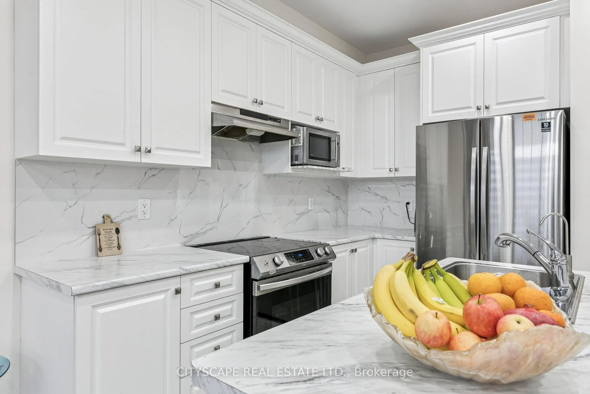 Photo 8 of 72 Finegan Circle, Brampton, Northwest Brampton — HOMEH