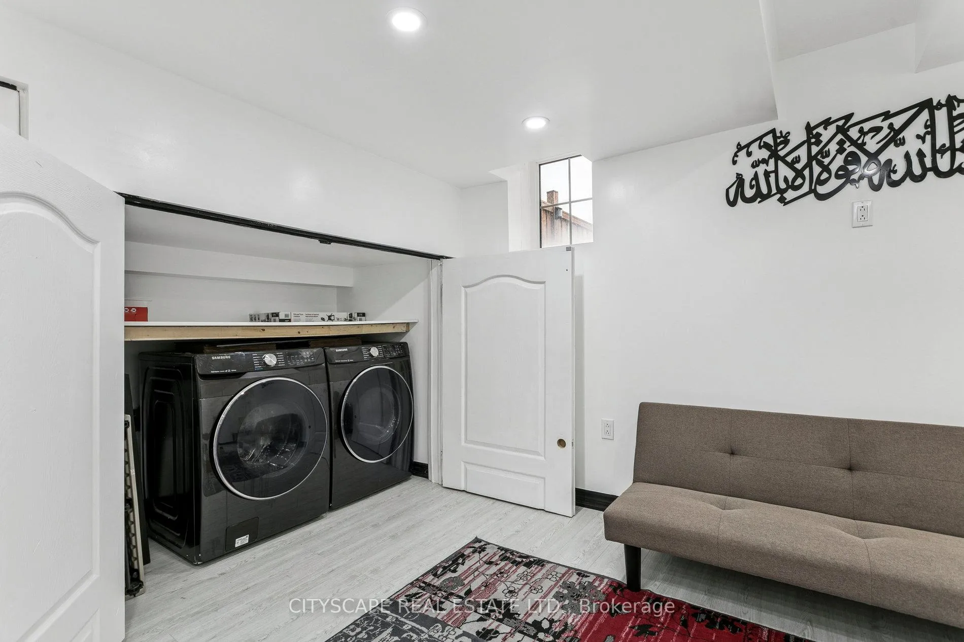 Photo 35 of 72 Finegan Circle, Brampton, Northwest Brampton — HOMEH