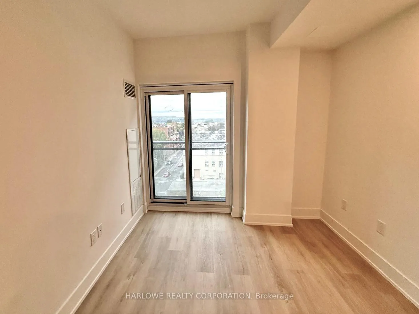 Photo 5 of Unit 607, 206 King Street W, Hamilton, Central — HOMEH