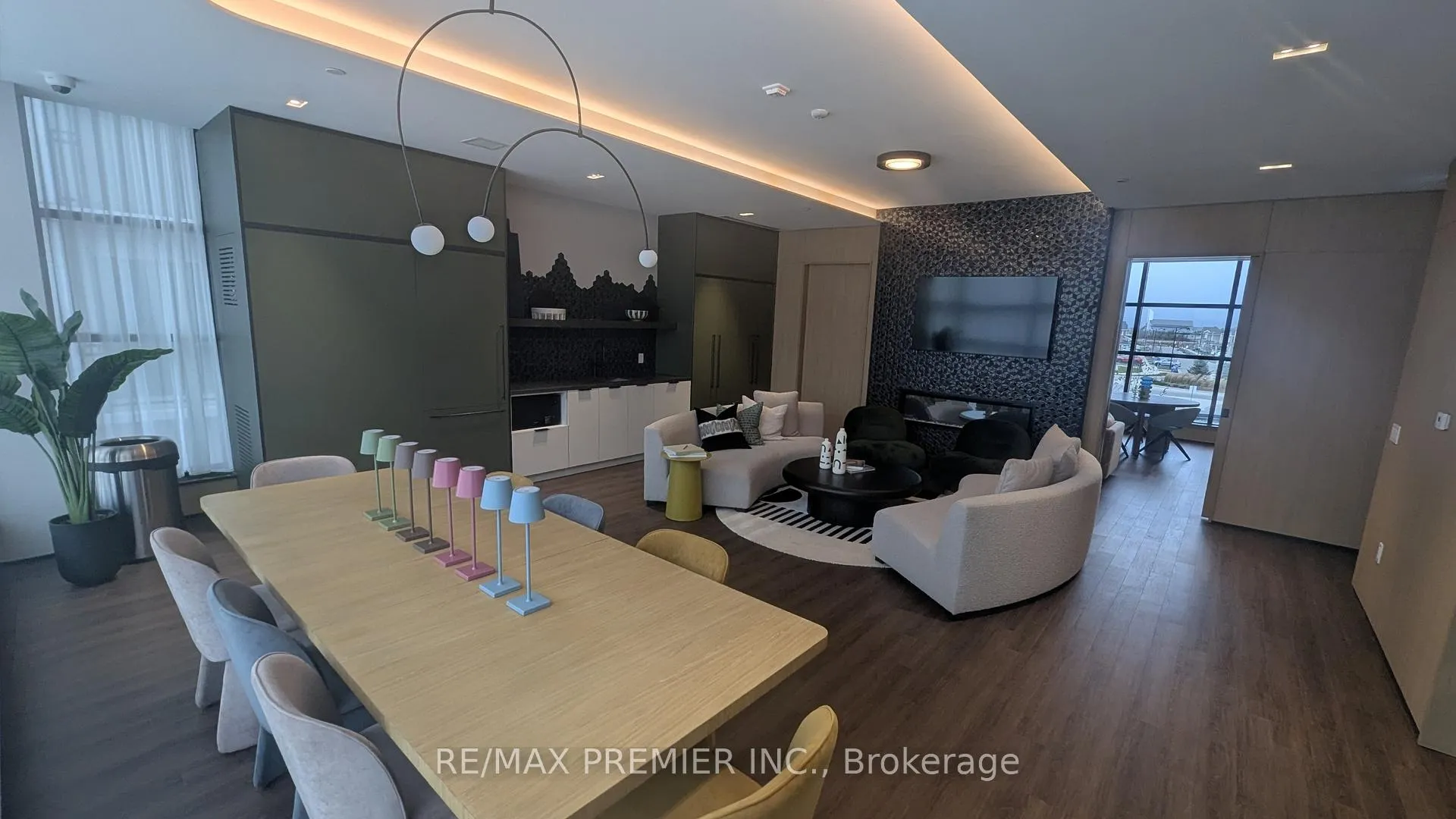 Photo 8 of Unit 404, 720 Whitlock Avenue, Milton, Cobban — HOMEH