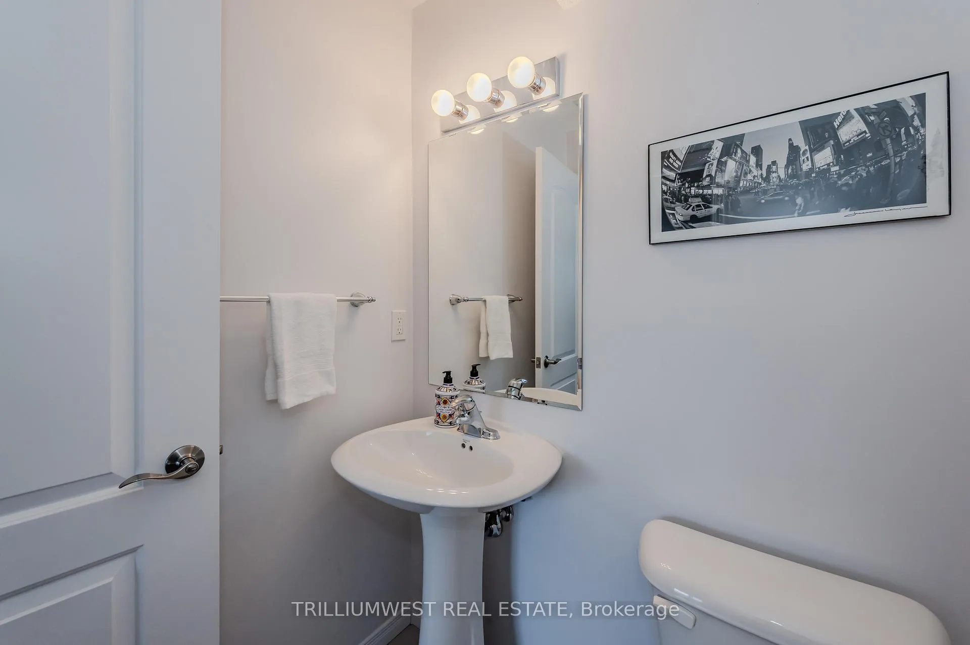 Photo 20 of Unit D, 1688 Fischer Hallman Road, Kitchener — HOMEH