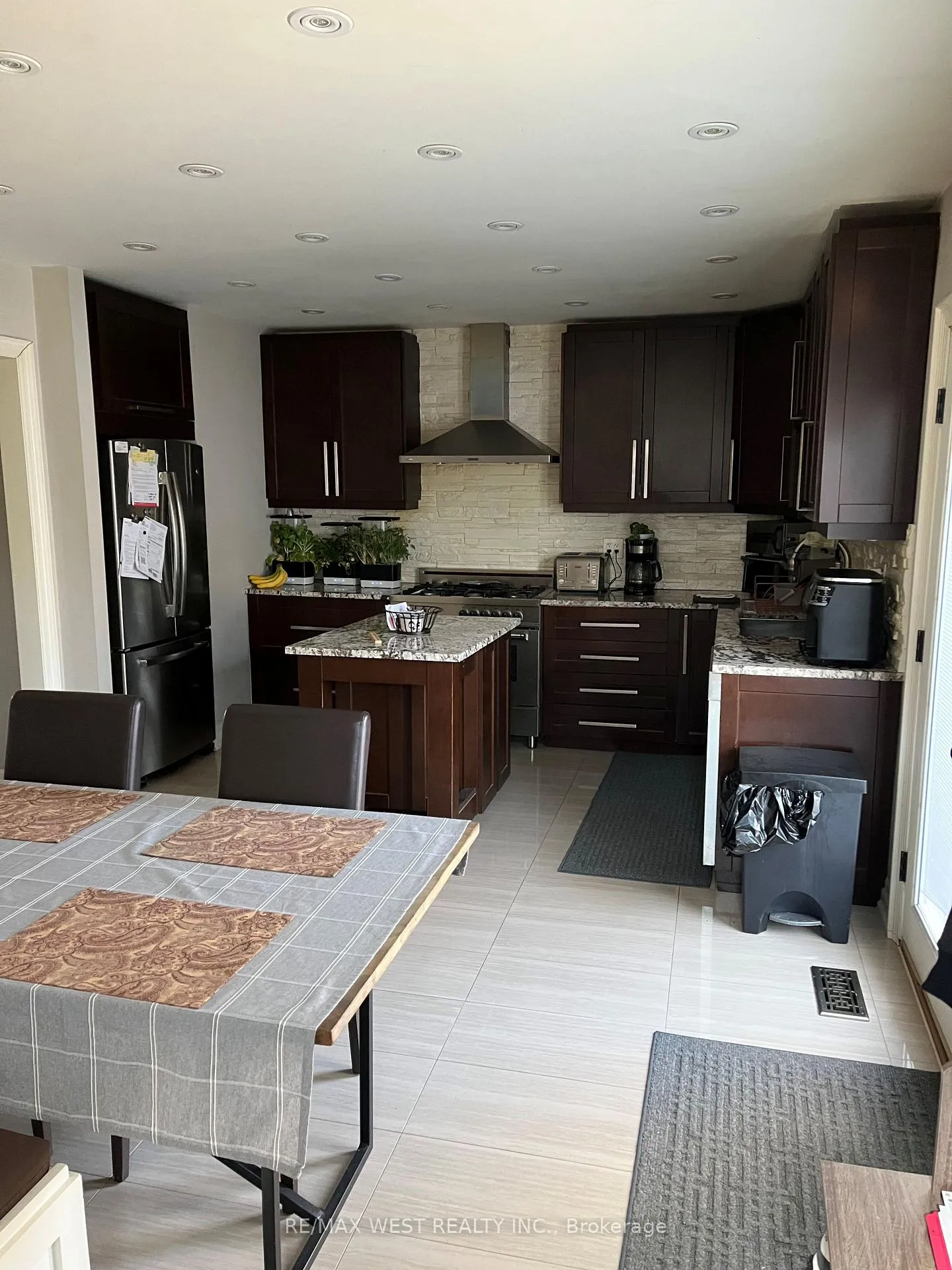 Photo 1 of 56 Stephen Drive, Caledon, Bolton West — HOMEH