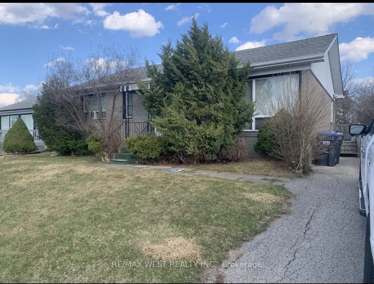 Photo 8 of 56 Stephen Drive, Caledon, Bolton West — HOMEH
