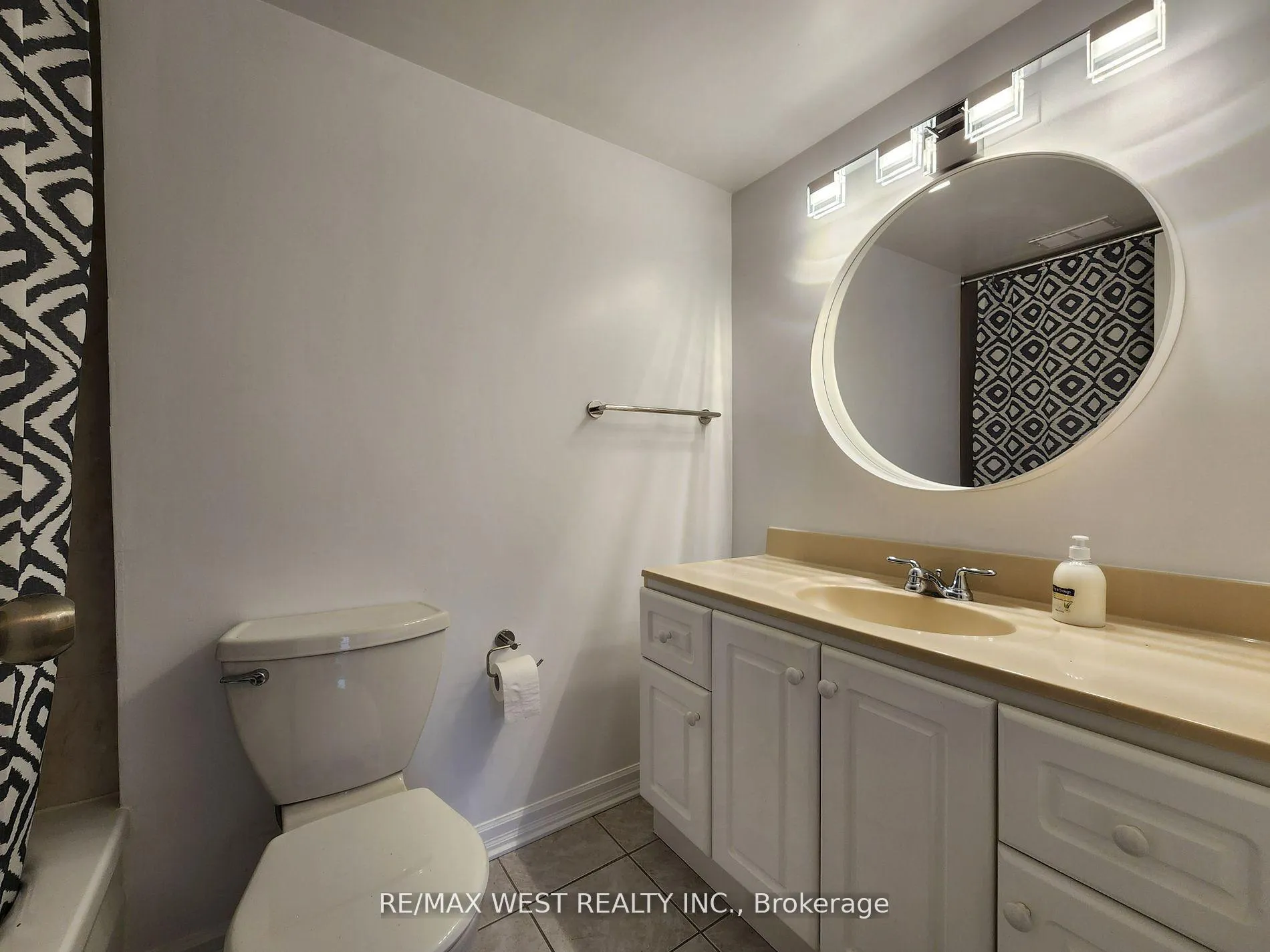 Photo 20 of Unit 1006, 10 Edgecliff Golfway, Toronto, Flemingdon Park — HOMEH