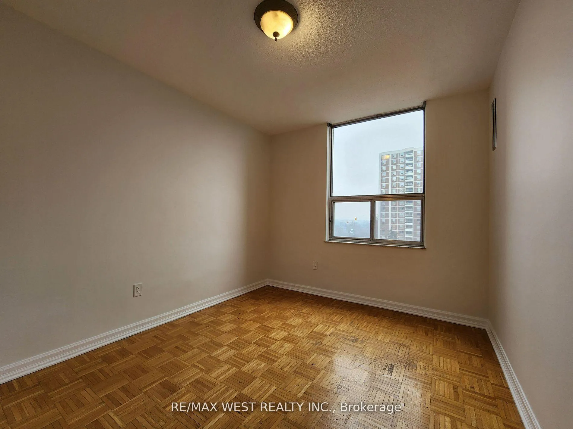 Photo 21 of Unit 1006, 10 Edgecliff Golfway, Toronto, Flemingdon Park — HOMEH