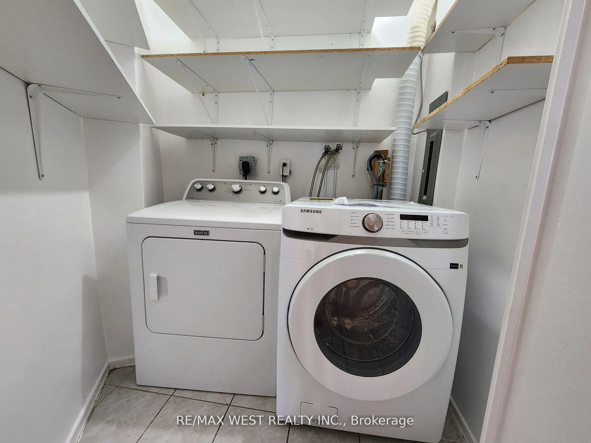 Photo 23 of Unit 1006, 10 Edgecliff Golfway, Toronto, Flemingdon Park — HOMEH