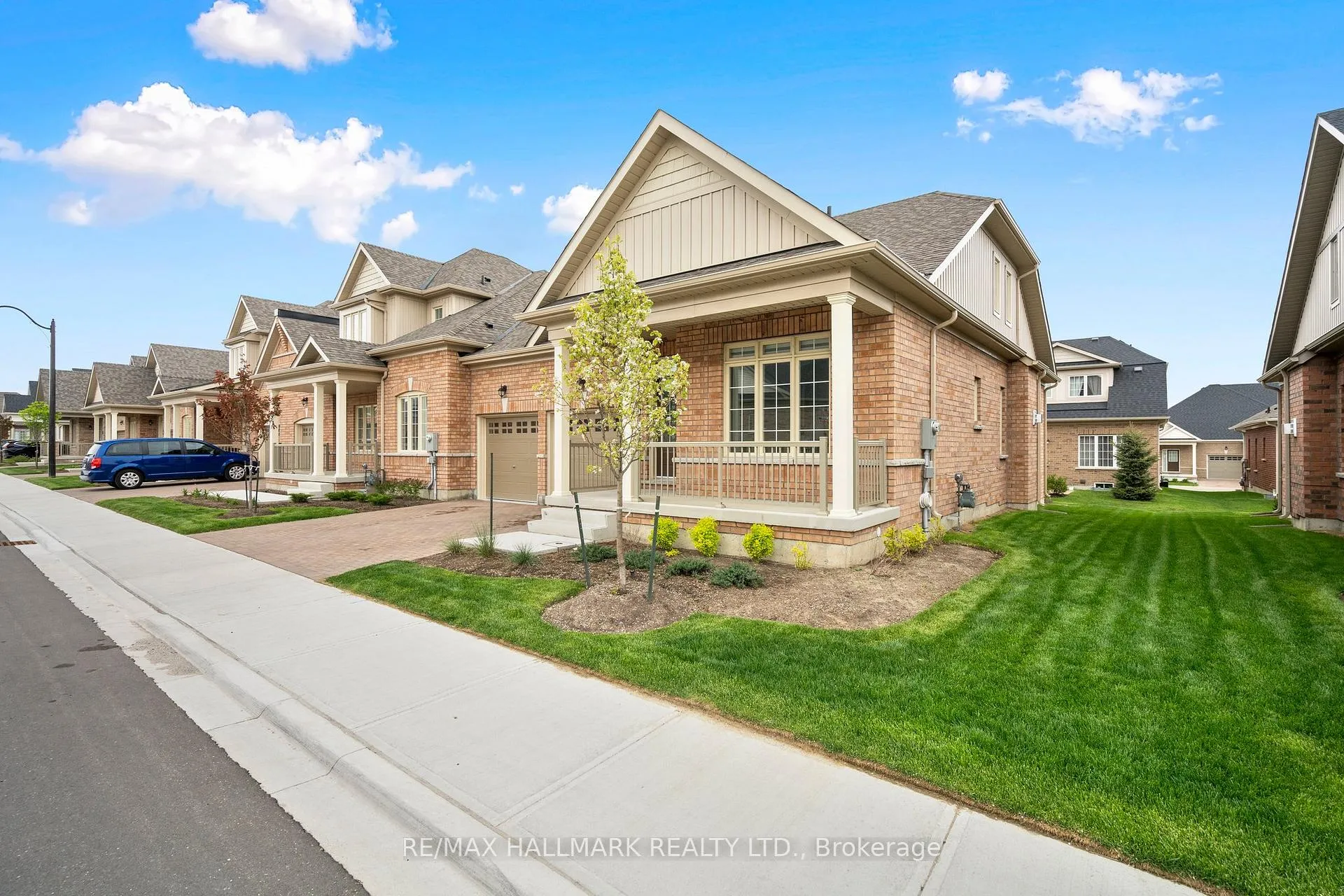 Photo 2 of 59 Jazzberry Road, Brampton, Sandringham-Wellington — HOMEH