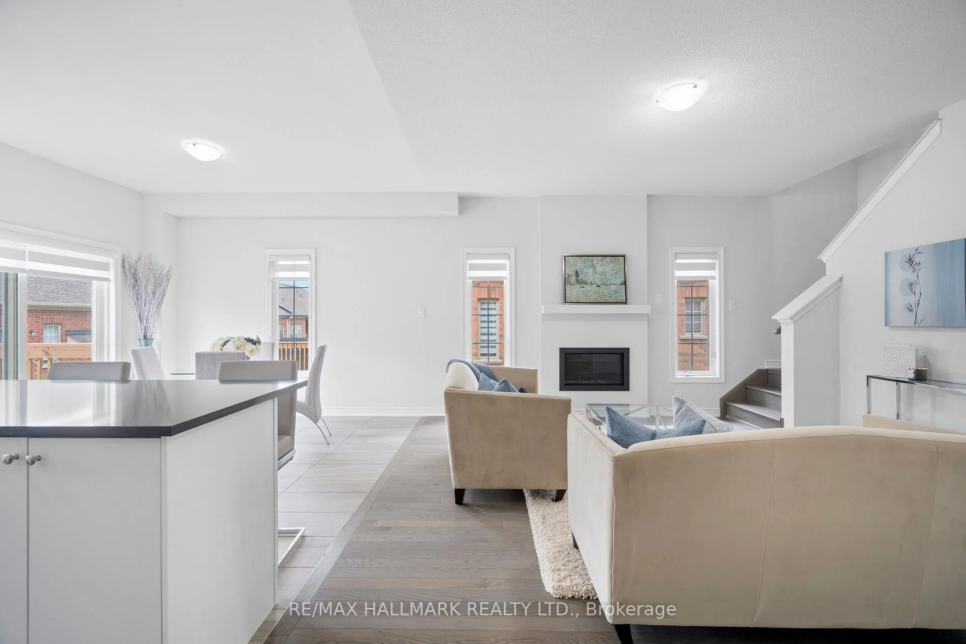 Photo 9 of 59 Jazzberry Road, Brampton, Sandringham-Wellington — HOMEH
