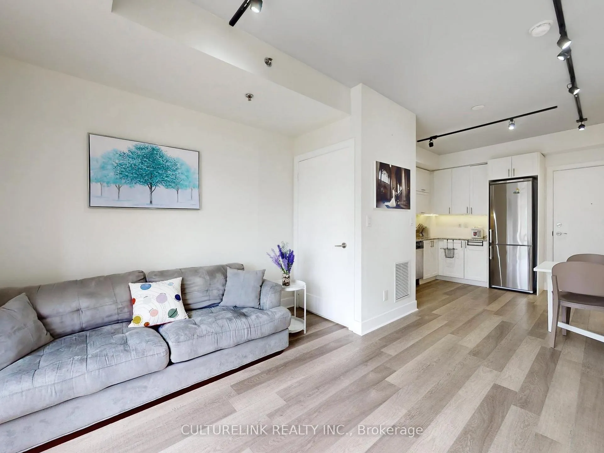 Photo 6 of Unit 208, 28 Prince Regent Street, Markham, Cathedraltown — HOMEH