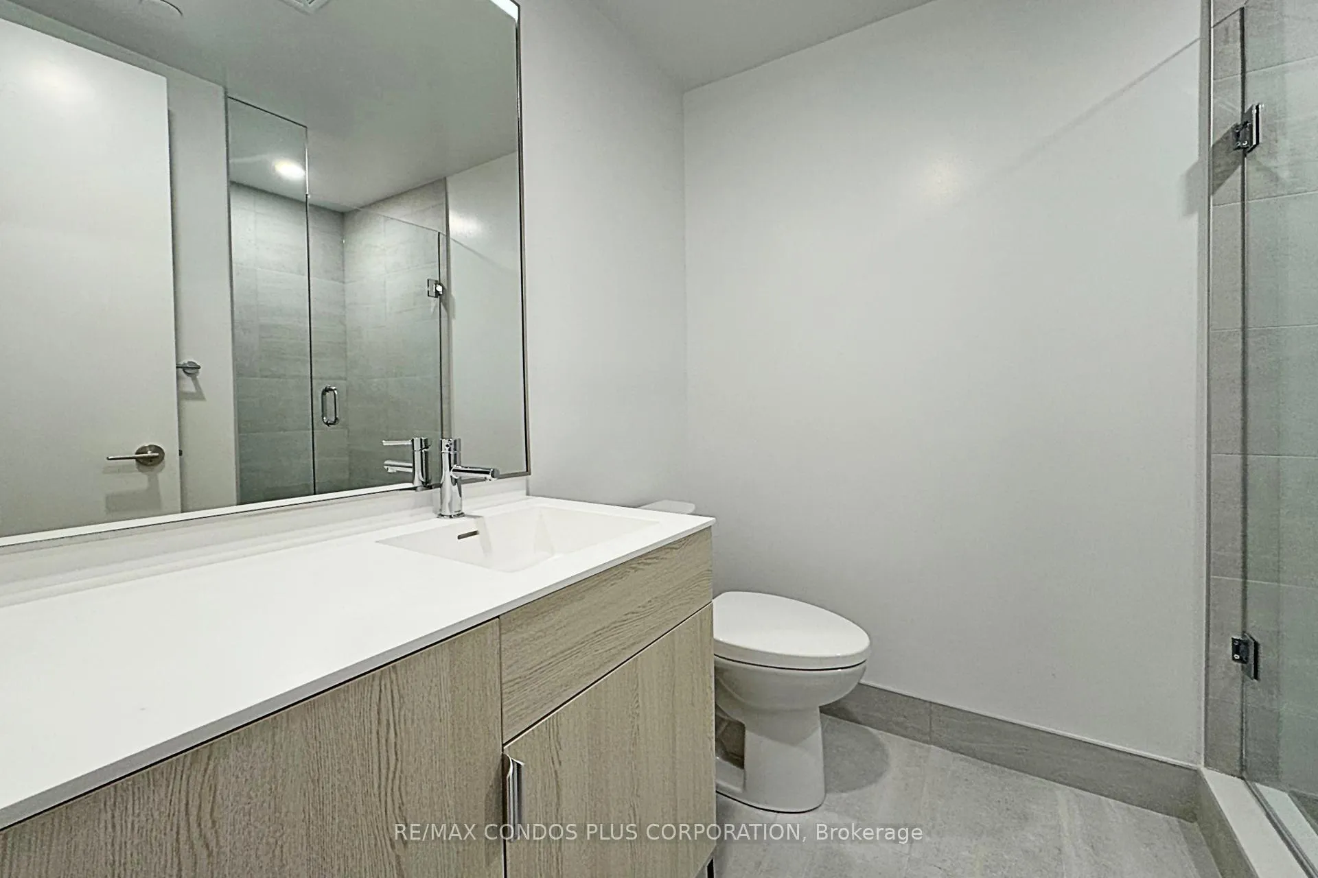 Photo 8 of Unit 802, 28 Eastern Avenue, Toronto, Moss Park — HOMEH