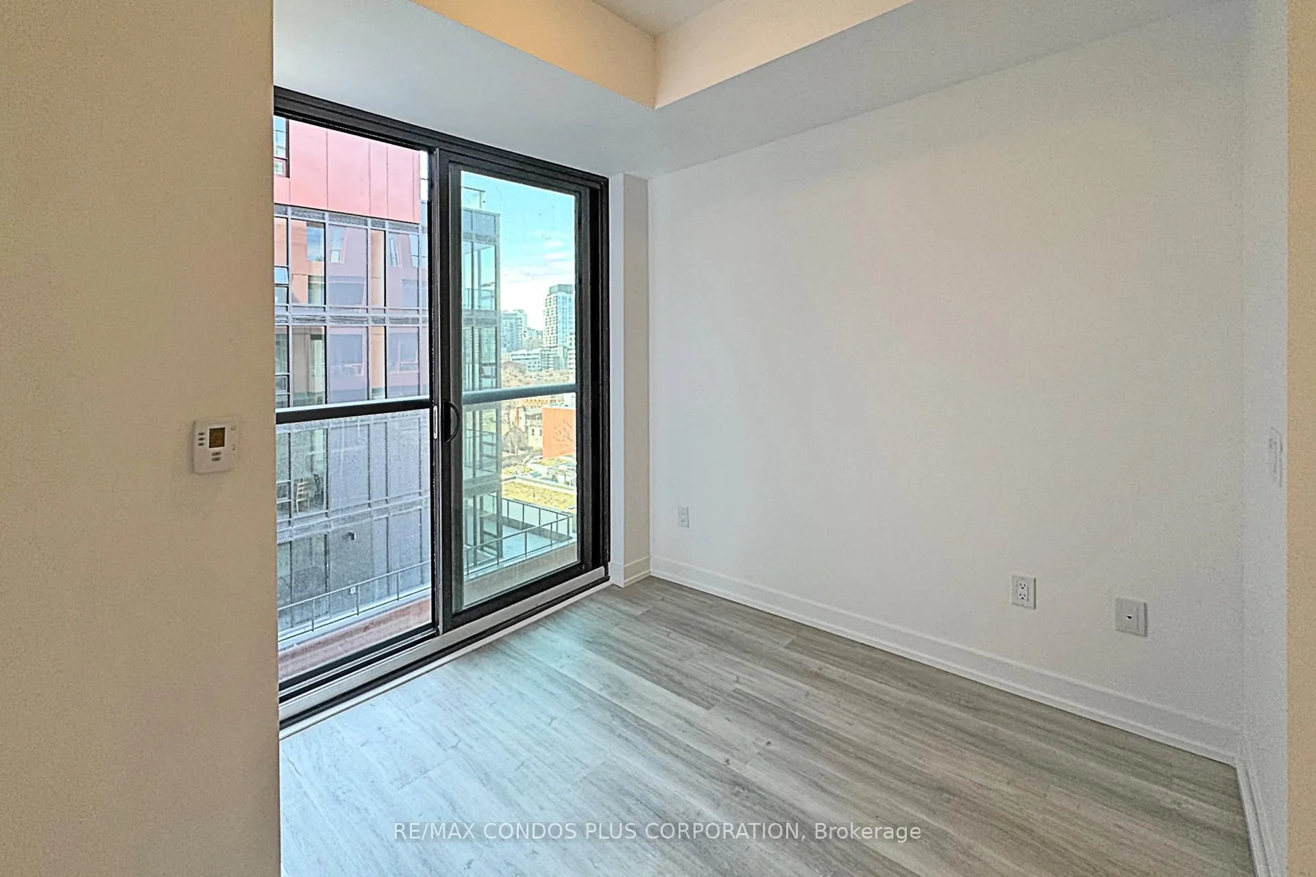 Photo 13 of Unit 802, 28 Eastern Avenue, Toronto, Moss Park — HOMEH