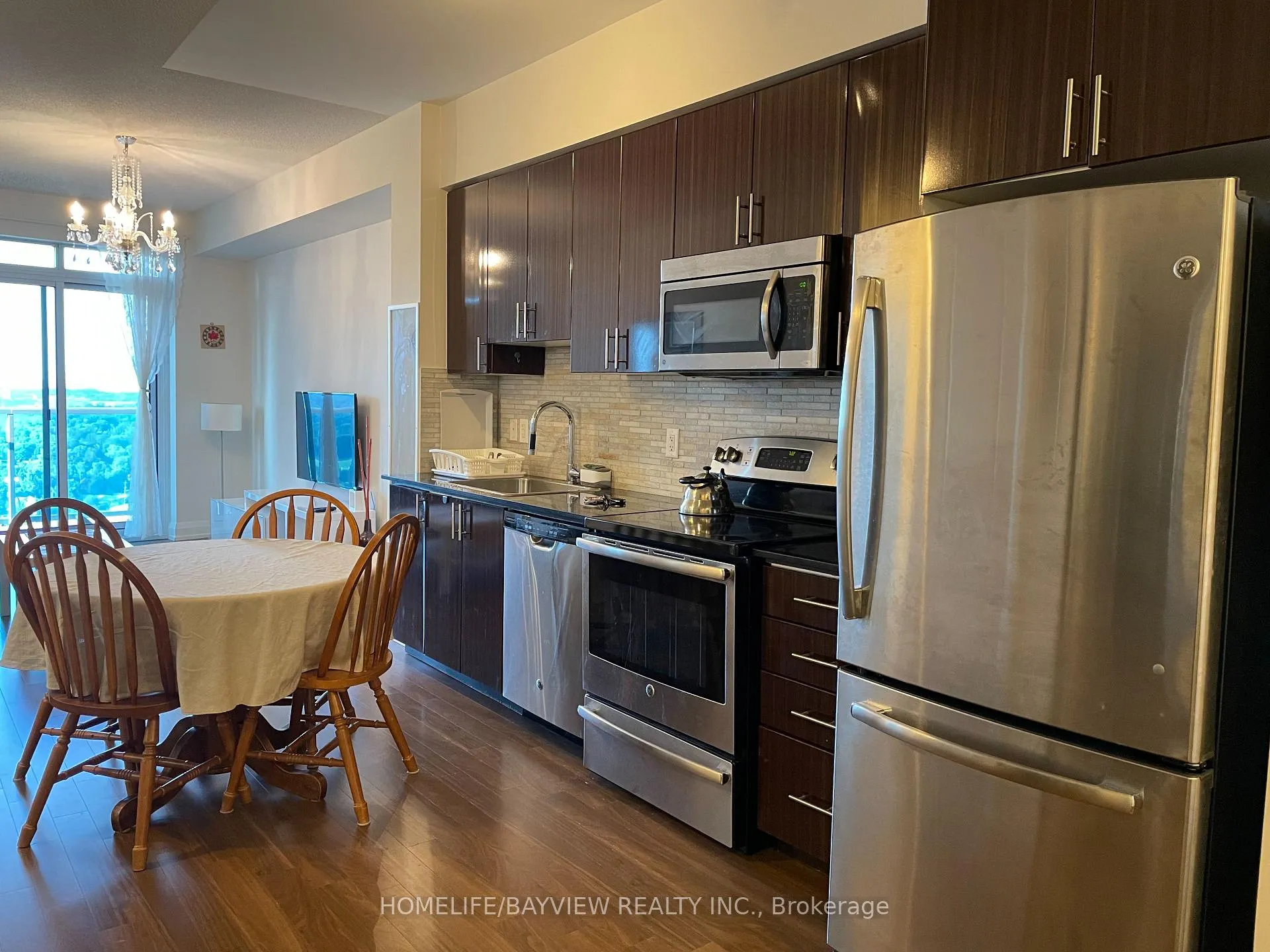 Photo 13 of Unit 1406, 7171 Yonge Street, Markham, Grandview — HOMEH
