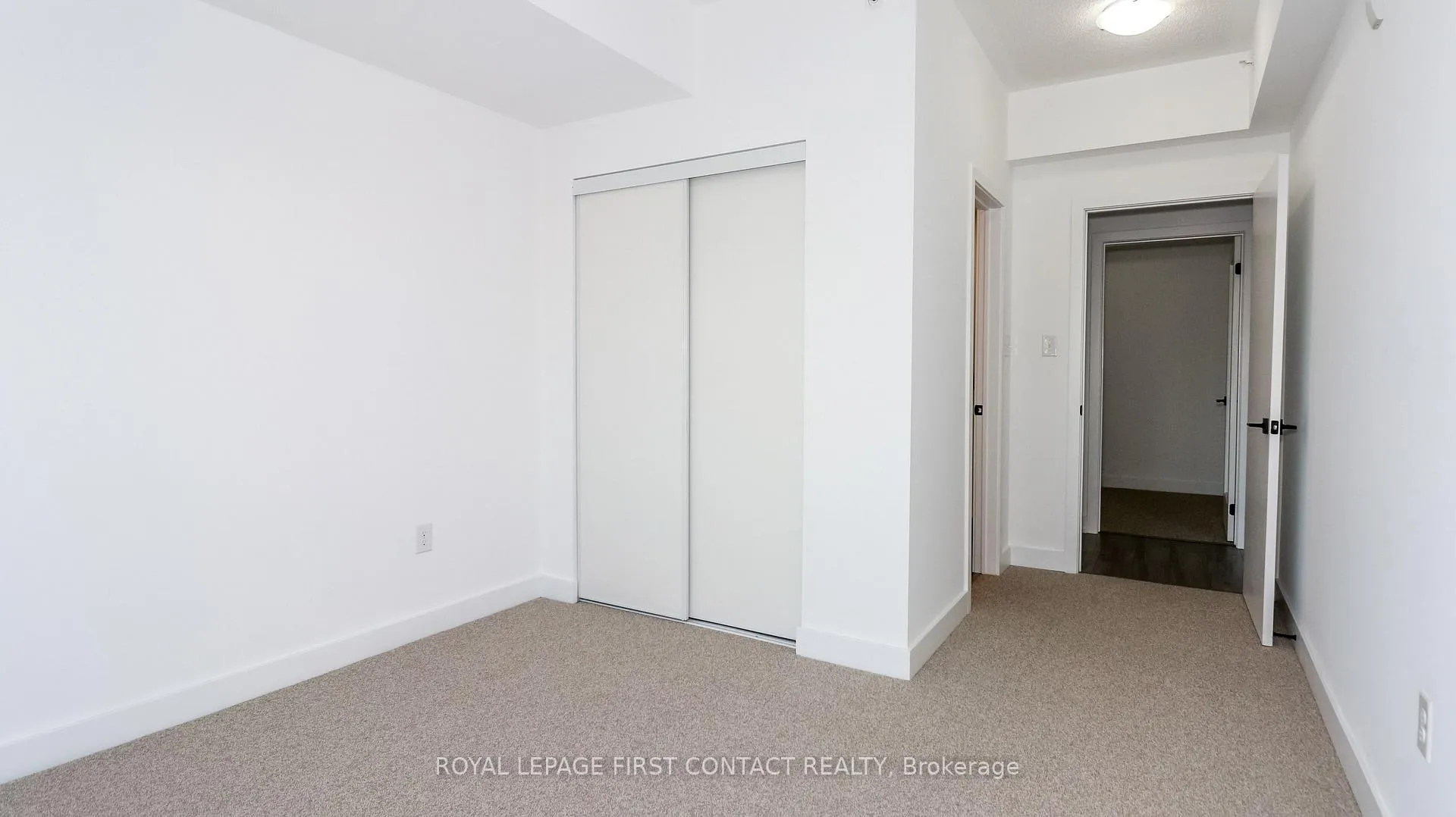 Photo 16 of Unit 110, 4 Spice Way, Barrie, Innis-Shore — HOMEH