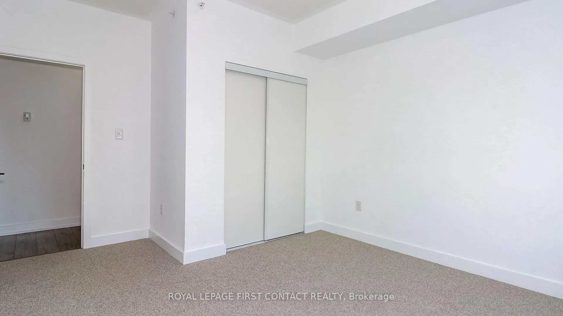 Photo 20 of Unit 110, 4 Spice Way, Barrie, Innis-Shore — HOMEH