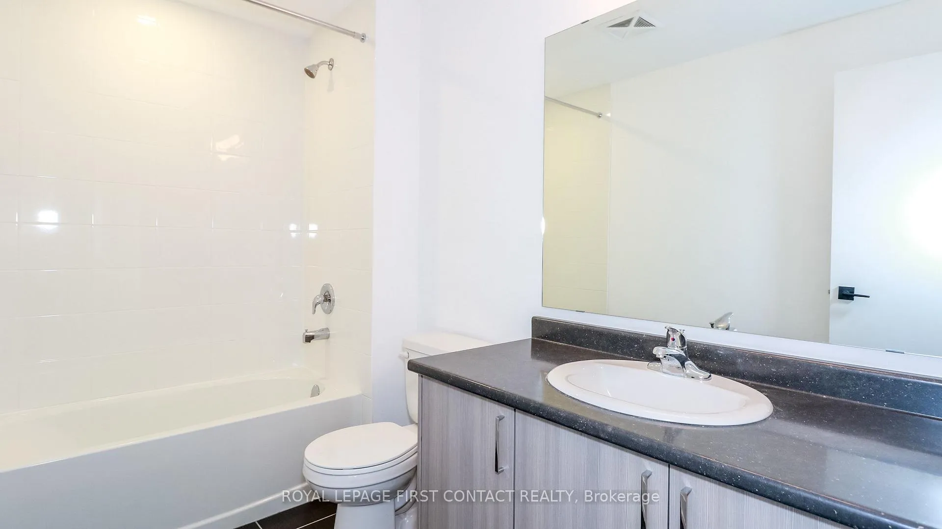 Photo 21 of Unit 110, 4 Spice Way, Barrie, Innis-Shore — HOMEH