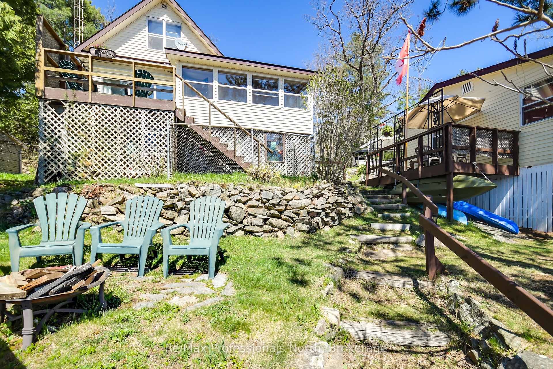 Photo 4 of 1055 Evanswood Drive, Gravenhurst, Wood (Gravenhurst) — HOMEH