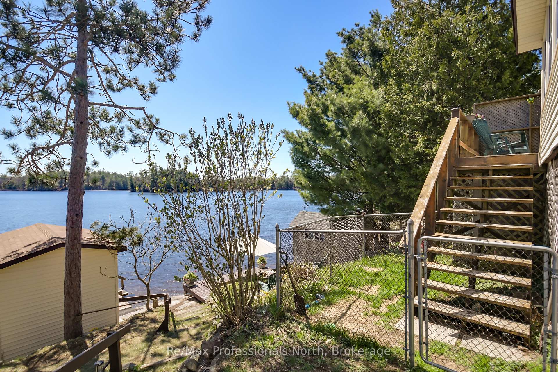Photo 5 of 1055 Evanswood Drive, Gravenhurst, Wood (Gravenhurst) — HOMEH