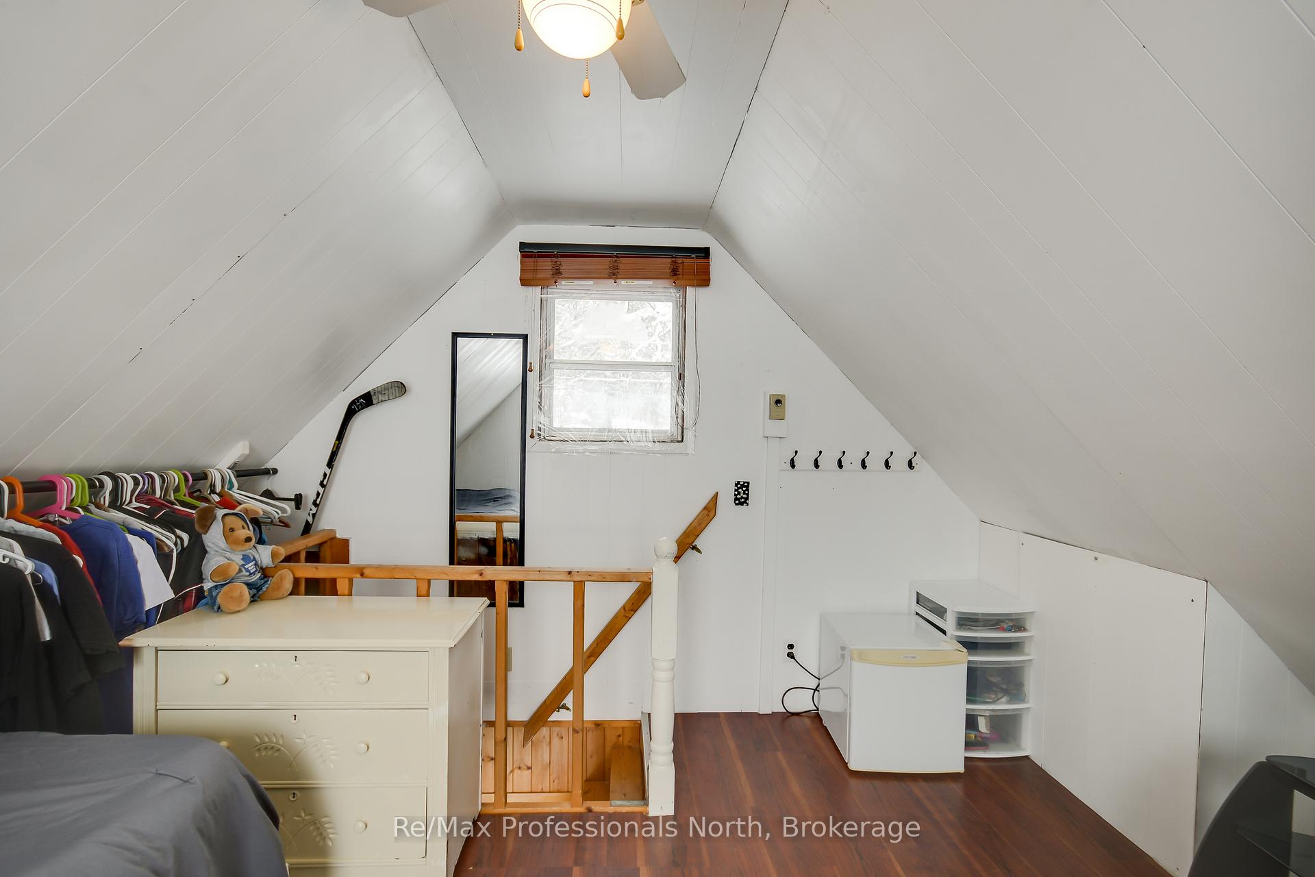 Photo 27 of 1055 Evanswood Drive, Gravenhurst, Wood (Gravenhurst) — HOMEH