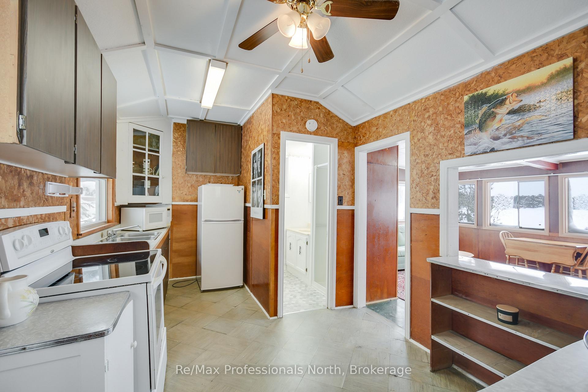 Photo 31 of 1055 Evanswood Drive, Gravenhurst, Wood (Gravenhurst) — HOMEH