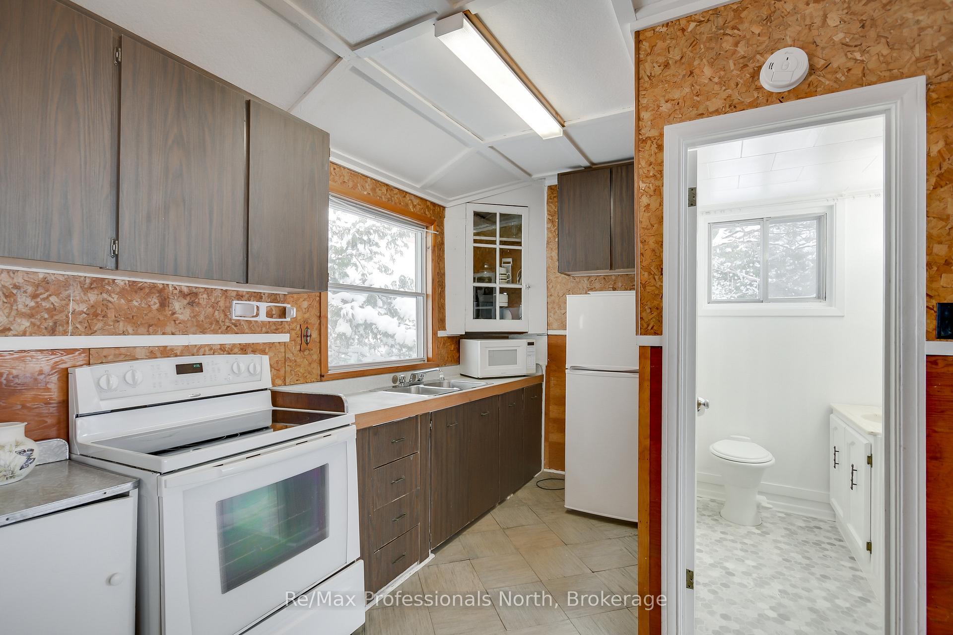 Photo 32 of 1055 Evanswood Drive, Gravenhurst, Wood (Gravenhurst) — HOMEH